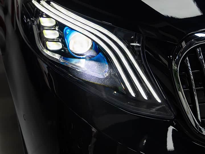 Фото 3 - Mercedes-Benz Vito