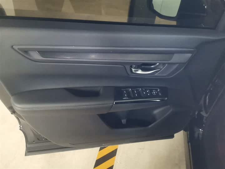 Фото 28 - Honda CR-V