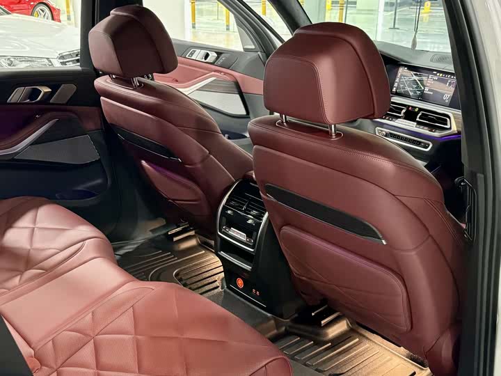 Фото 16 - BMW X5