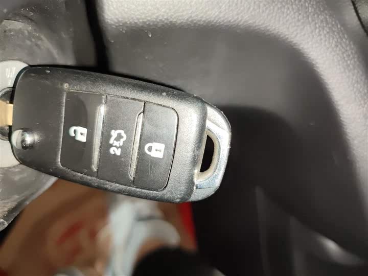 Фото 9 - Changan Alsvin