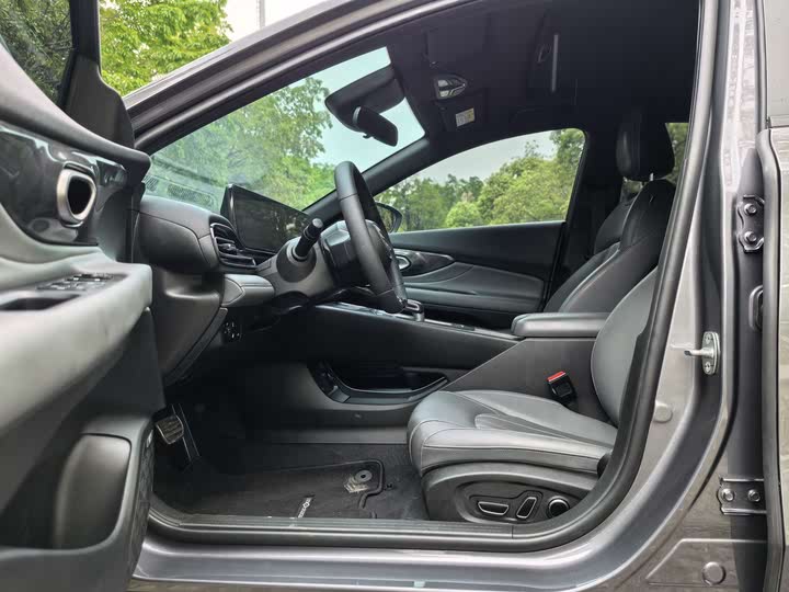 Фото 8 - GAC Trumpchi Empow R