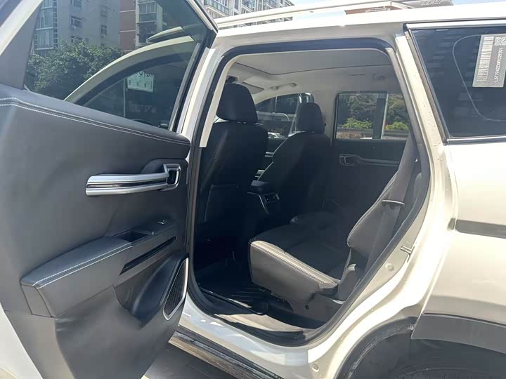 Фото 14 - Geely Okavango