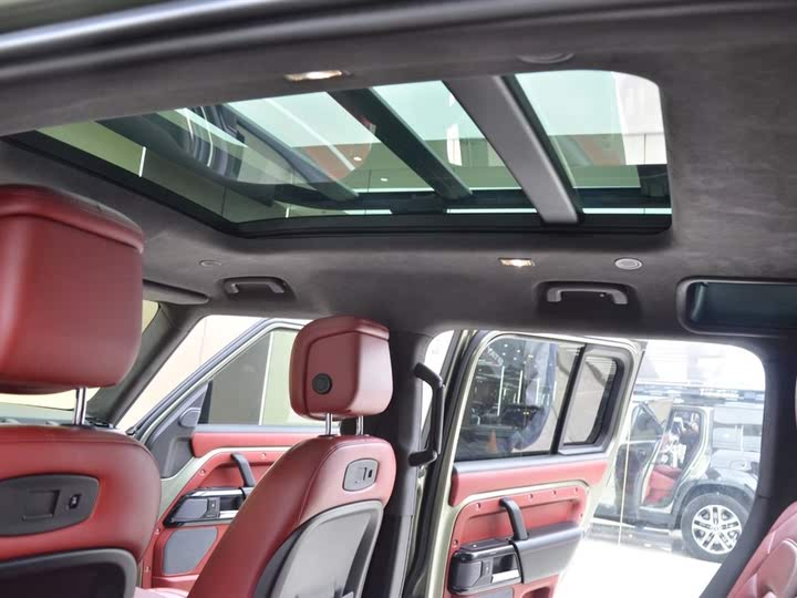 Фото 14 - Land Rover Defender