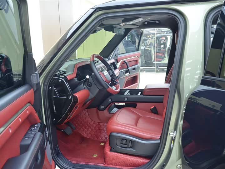 Фото 4 - Land Rover Defender