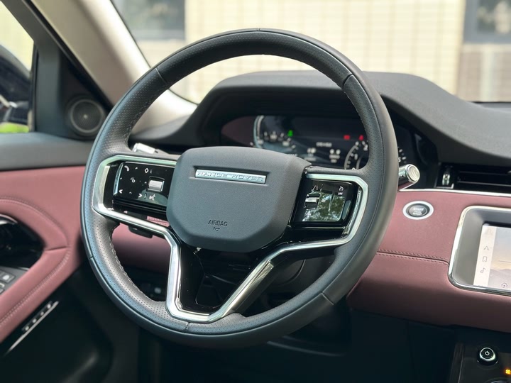 Фото 7 - Land Rover Range Rover Evoque L Hybrid