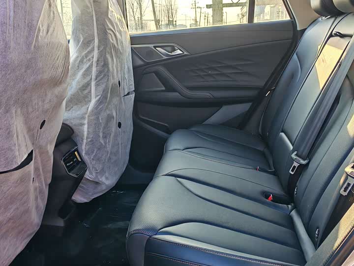 Фото 6 - Roewe RX5