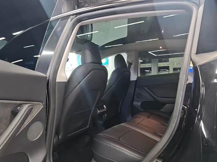 Фото 7 - Tesla Model Y