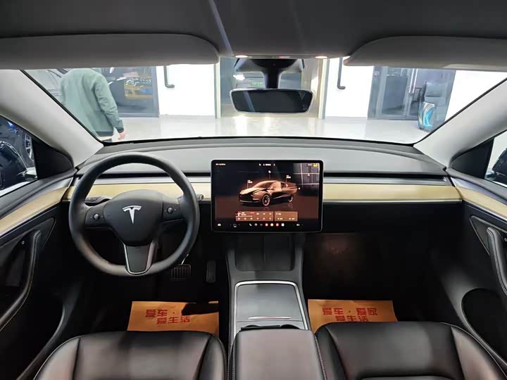 Фото 8 - Tesla Model Y