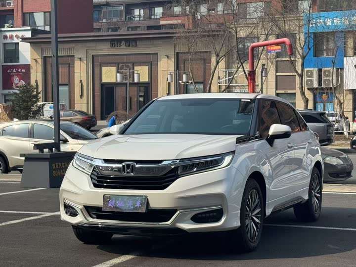 Фото 3 - Honda Avancier