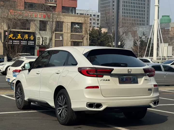 Фото 7 - Honda Avancier