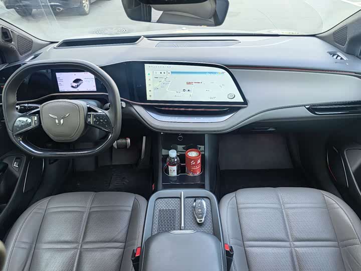 Фото 9 - Hongqi EH7