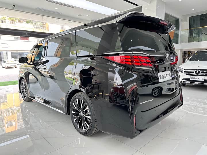 Фото 6 - Toyota Alphard