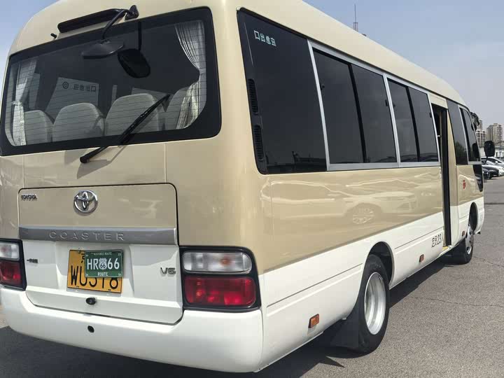 Фото 3 - Toyota Coaster