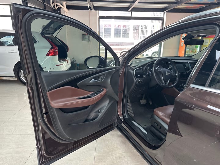 Фото 6 - Buick Envision Plus