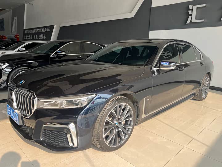 Фото 2 - BMW 7 Series