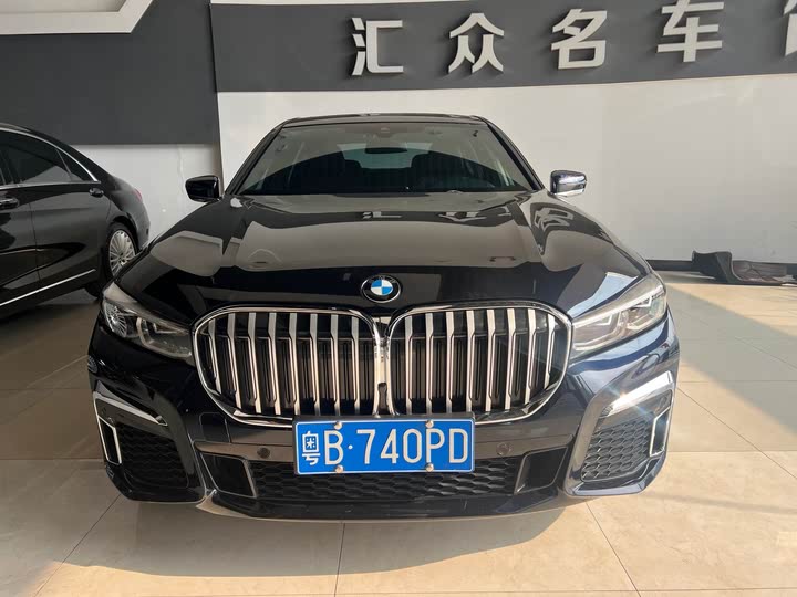 Фото 3 - BMW 7 Series