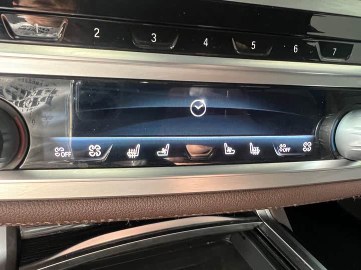 Фото 5 - BMW 7 Series