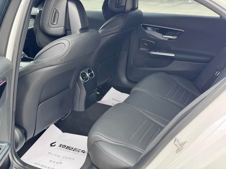 Фото 15 - Mercedes-Benz C-Class