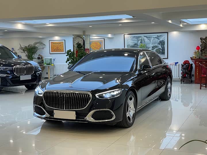 Фото 1 - Mercedes-Benz Maybach S-Class