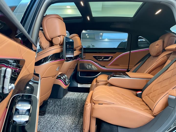 Фото 11 - Mercedes-Benz Maybach S-Class