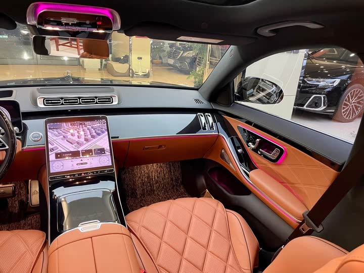 Фото 20 - Mercedes-Benz Maybach S-Class