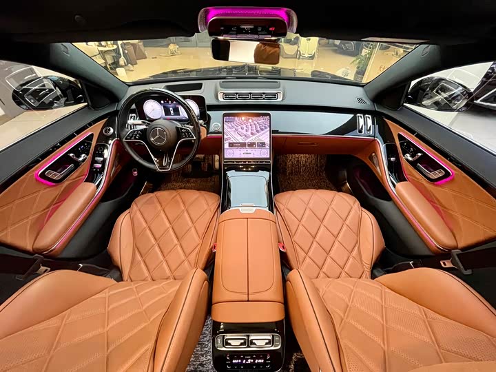 Фото 21 - Mercedes-Benz Maybach S-Class
