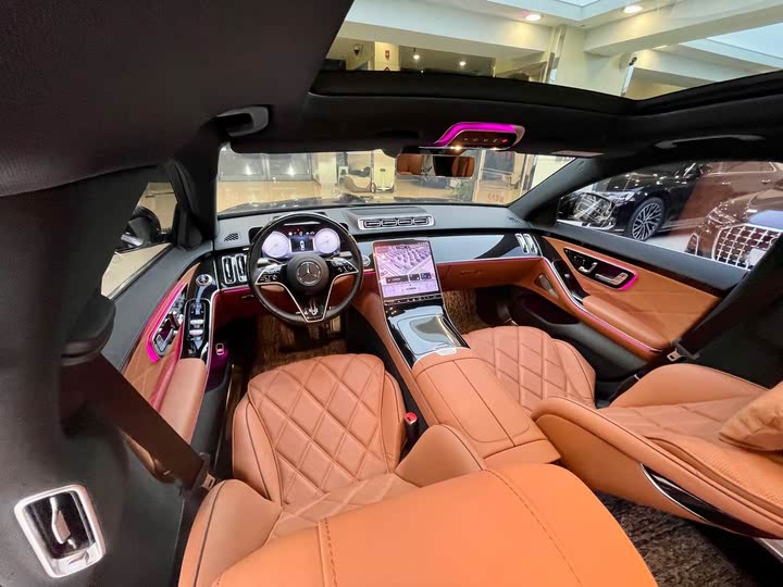 Фото 25 - Mercedes-Benz Maybach S-Class