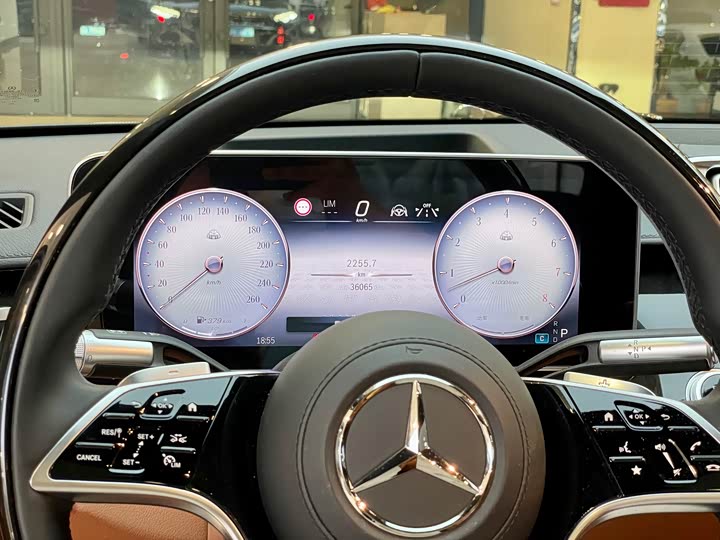 Фото 33 - Mercedes-Benz Maybach S-Class