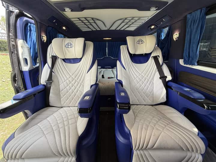 Фото 17 - Mercedes-Benz Vito