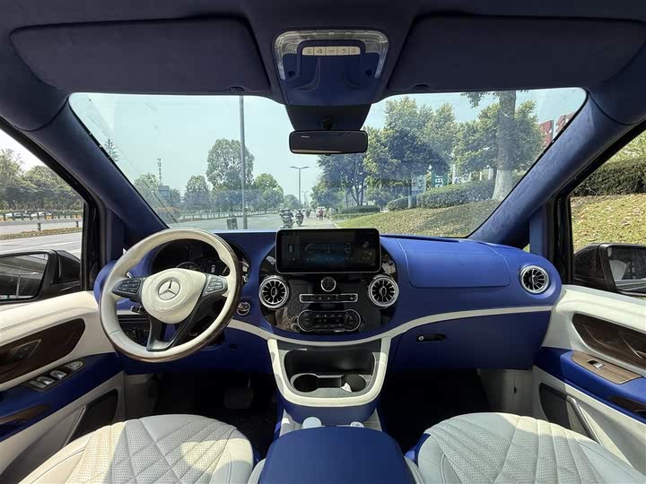 Фото 19 - Mercedes-Benz Vito