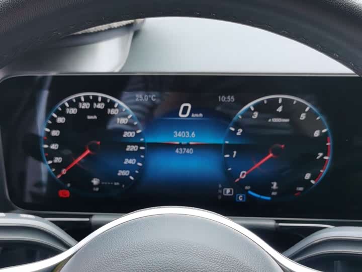 Фото 14 - Mercedes-Benz GLA-Class