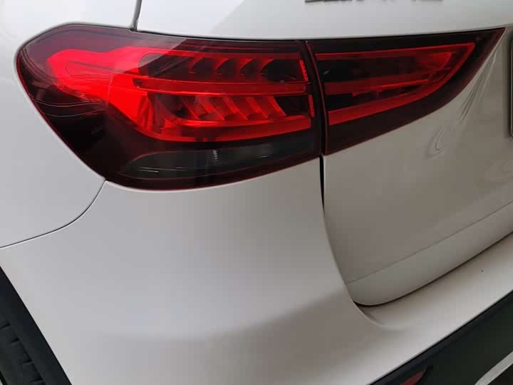 Фото 8 - Mercedes-Benz GLA-Class