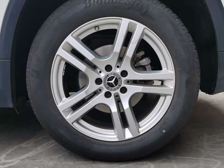 Фото 9 - Mercedes-Benz GLA-Class