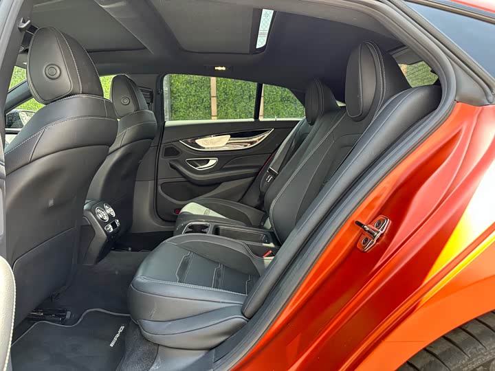 Фото 14 - Mercedes-Benz AMG GT