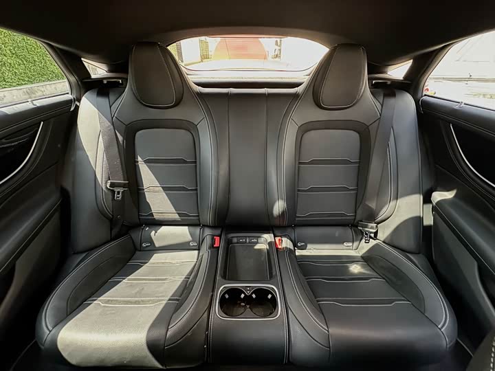 Фото 22 - Mercedes-Benz AMG GT