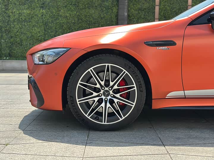 Фото 8 - Mercedes-Benz AMG GT