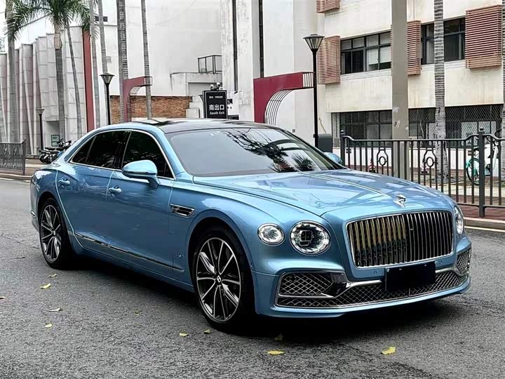 Фото 4 - Bentley Flying Spur