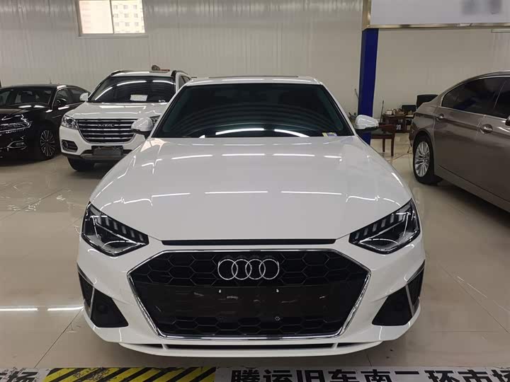 Фото 4 - Audi A4L