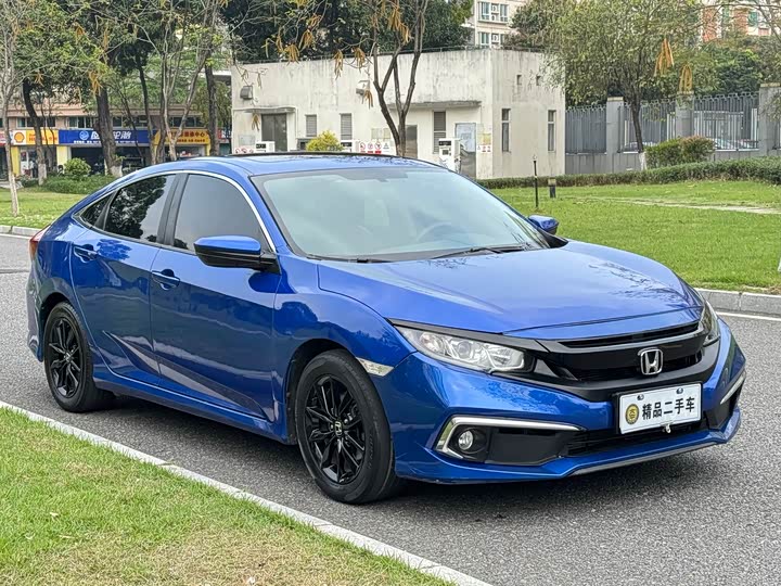 Фото 2 - Honda Civic