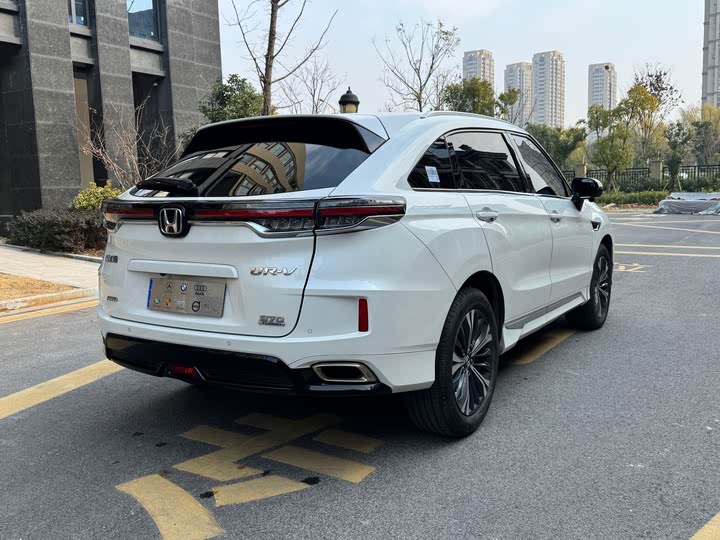 Фото 7 - Honda UR-V