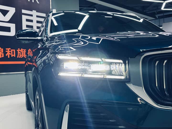 Фото 6 - Geely Monjaro