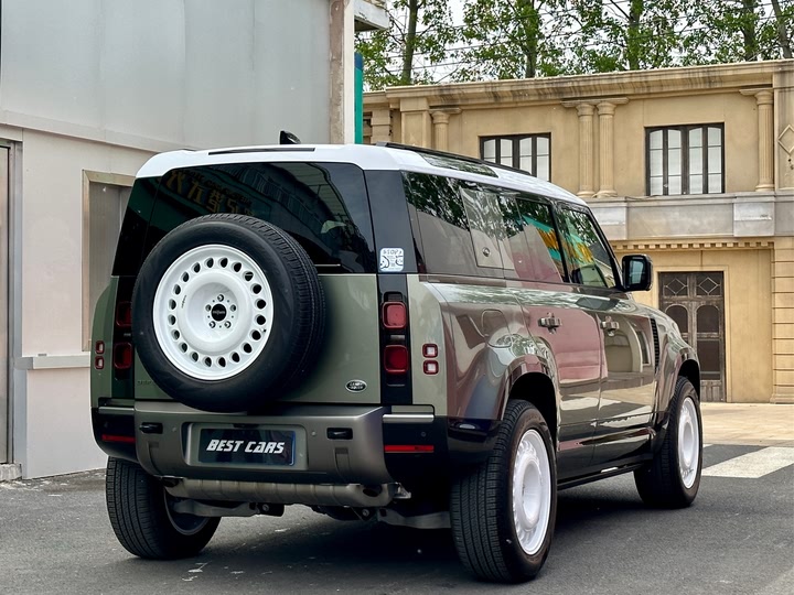 Фото 6 - Land Rover Defender