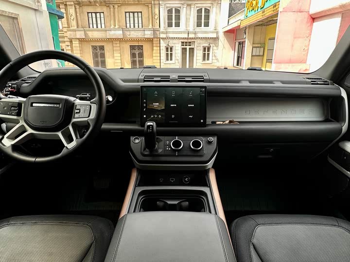 Фото 8 - Land Rover Defender