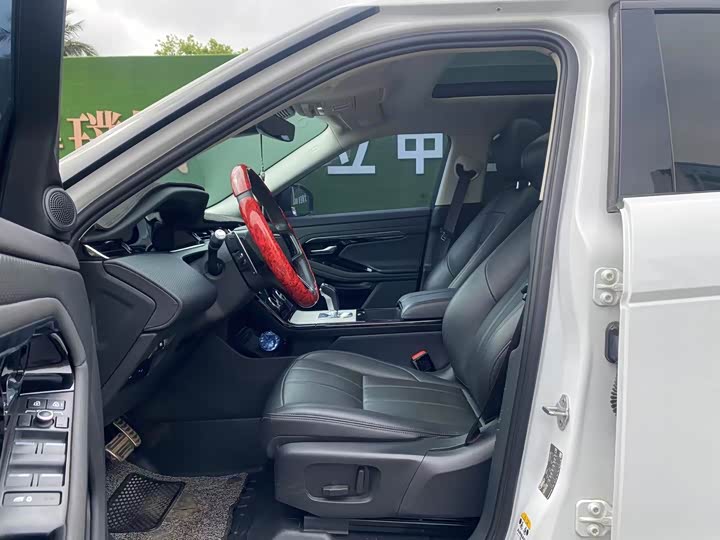 Фото 4 - Land Rover Range Rover Evoque L