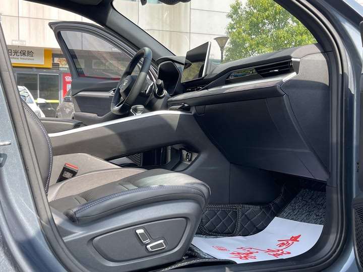 Фото 6 - Geely Preface