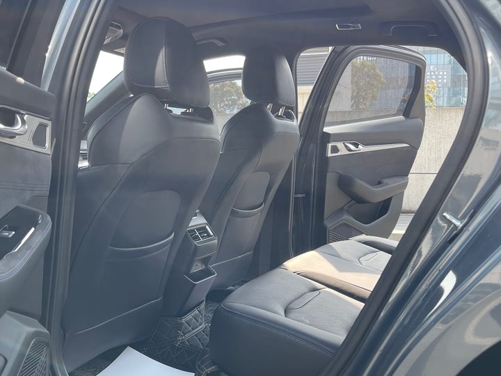 Фото 8 - Geely Preface