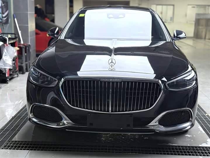 Фото 2 - Mercedes-Benz Maybach S-Class