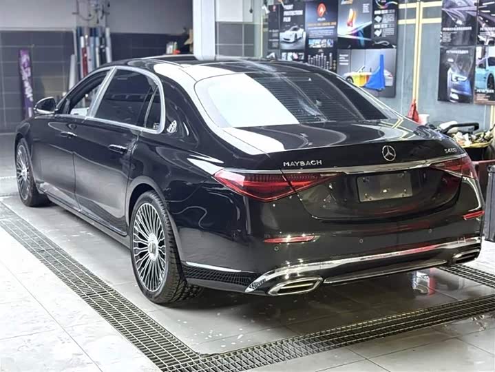 Фото 3 - Mercedes-Benz Maybach S-Class