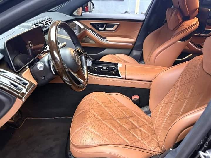 Фото 4 - Mercedes-Benz Maybach S-Class