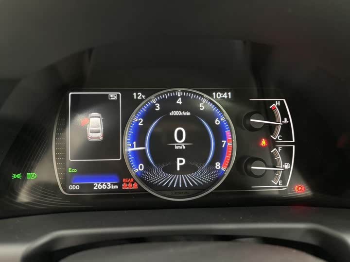 Фото 4 - Lexus ES